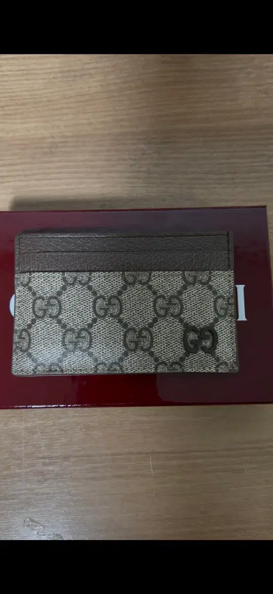 https://media.bunjang.co.kr/product/410810448_1_1779967597_w{res}.jpg